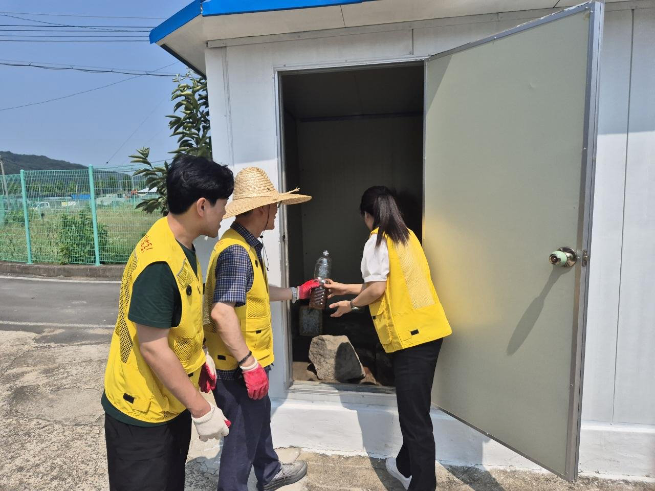 0709 강남동, 미생물로 복지 향기 더하다 (2).jpg